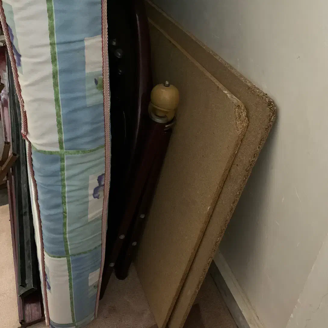 تخت دو نفره فلزی|تخت و سرویس خواب|تاکستان, |دیوار