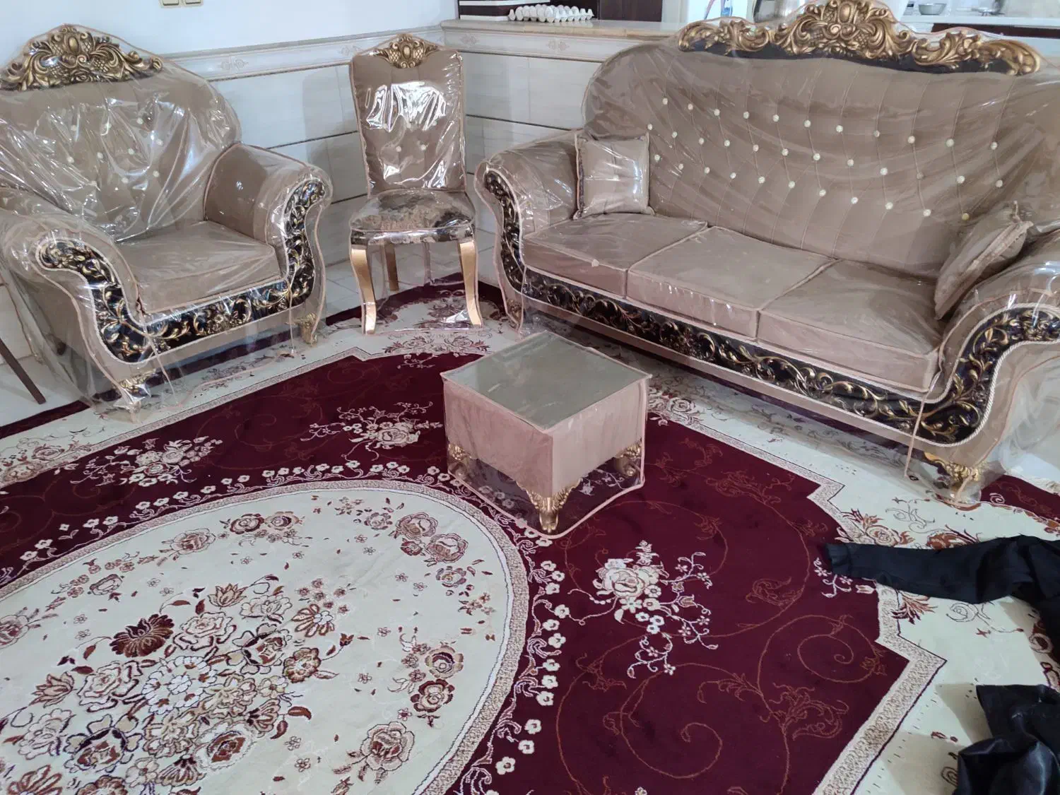 مبل|مبلمان خانگی و میز عسلی|فردوس (کرمان), |دیوار