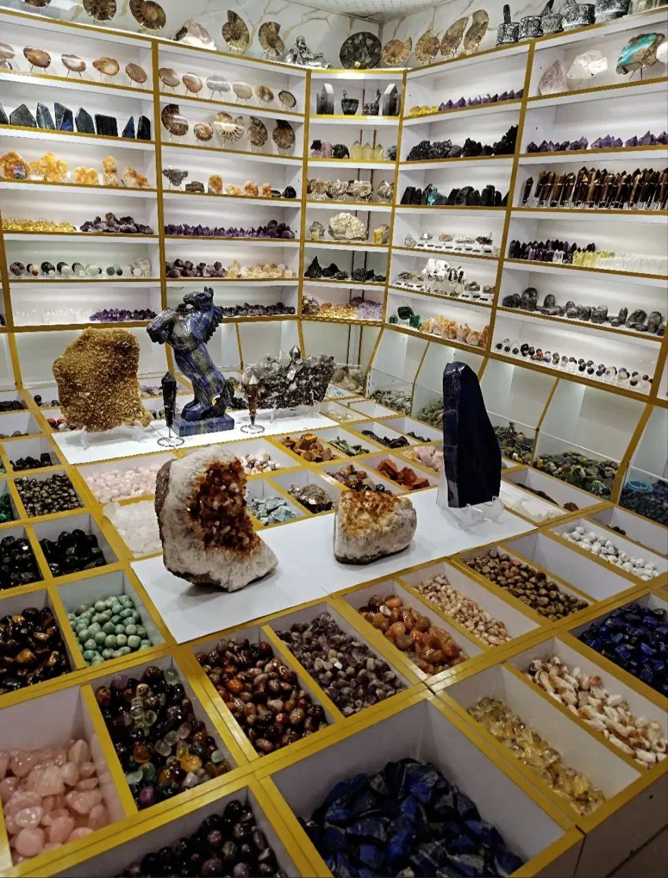 سنگ های راف|جواهرات|شهریار, شهریار|دیوار