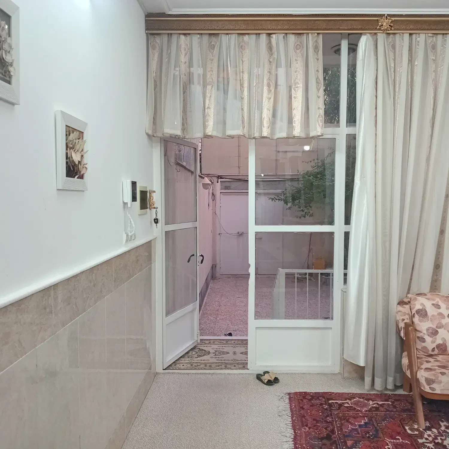 ویلایی دوطبقه دربست|اجارهٔ خانه و ویلا|قم, بکایی|دیوار