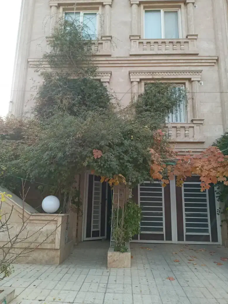 اجاره طبقه دوم ویلایی|اجارهٔ خانه و ویلا|هشتگرد, فاز ۲ مهستان|دیوار