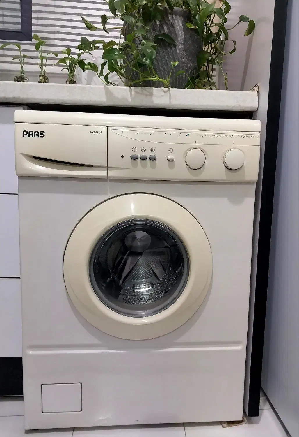 لباسشویی مدل پارس|ماشین لباسشویی و خشک‌کن لباس|اندیشه, اندیشه فاز ۳|دیوار