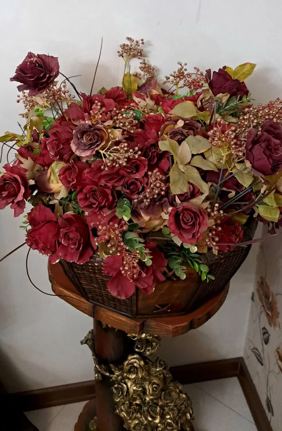 گلدان گل، گل مصنوعی، با پایه|گل مصنوعی|تهران, عباسآباد|دیوار