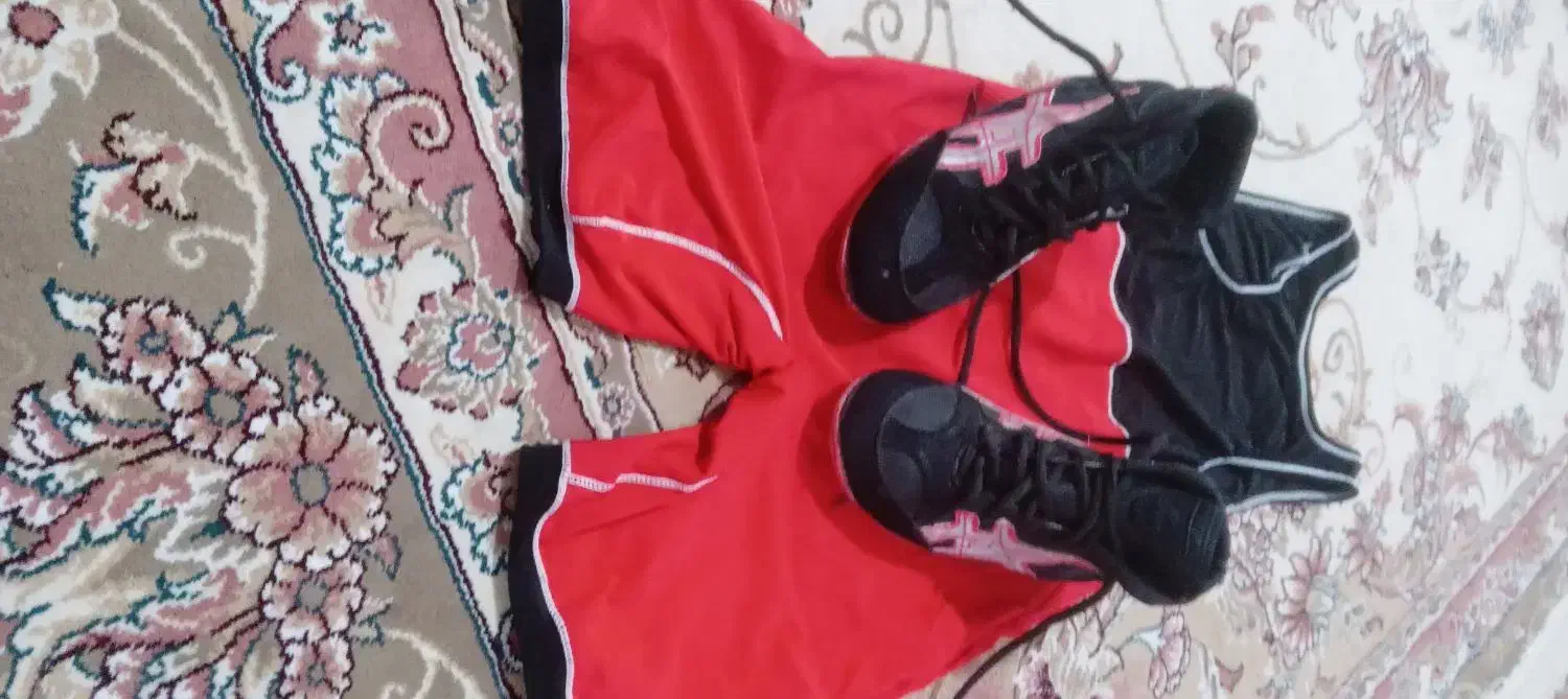 لباس کشتی وکفش|لباس|مشهد, لک لک|دیوار