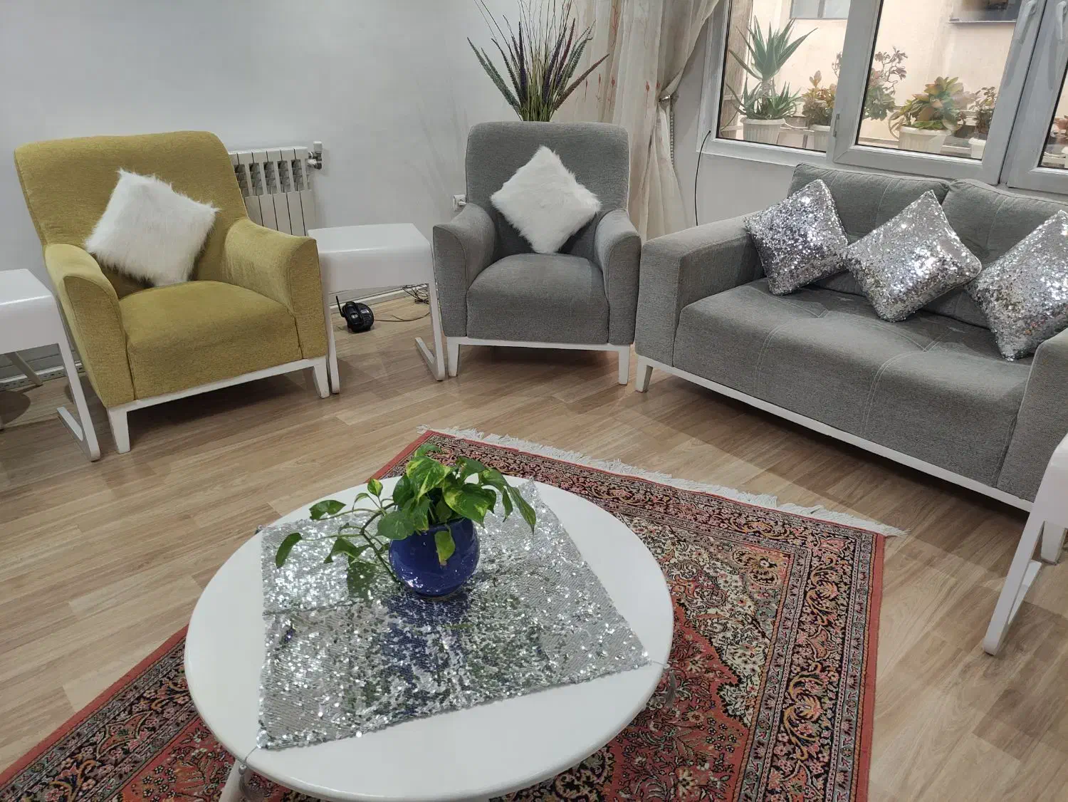 کوسن|صنایع دستی و سایر لوازم تزئینی|شیراز, ارم|دیوار