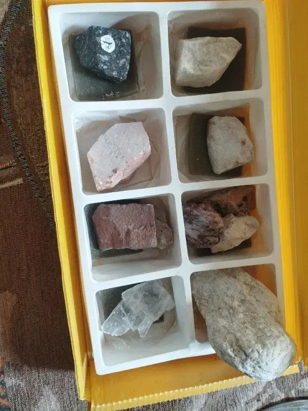 سنگهای ارزشی|کلکسیون اشیاء عتیقه|نوشین شهر, |دیوار