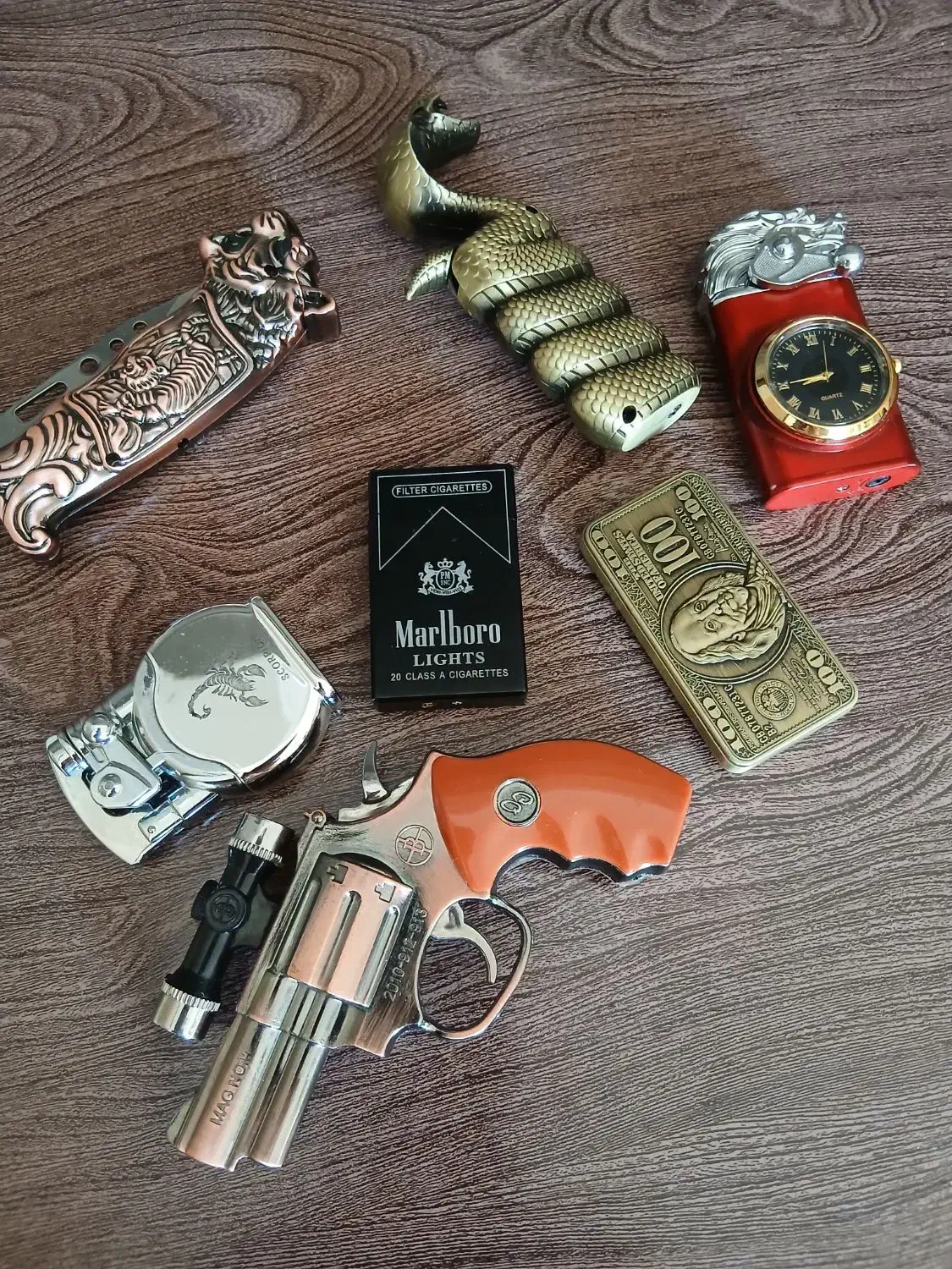 دوعدد فندک اتمی یکی عکس دلار آمریکا شعله رنگی|کلکسیون و سرگرمی|سمنان, |دیوار