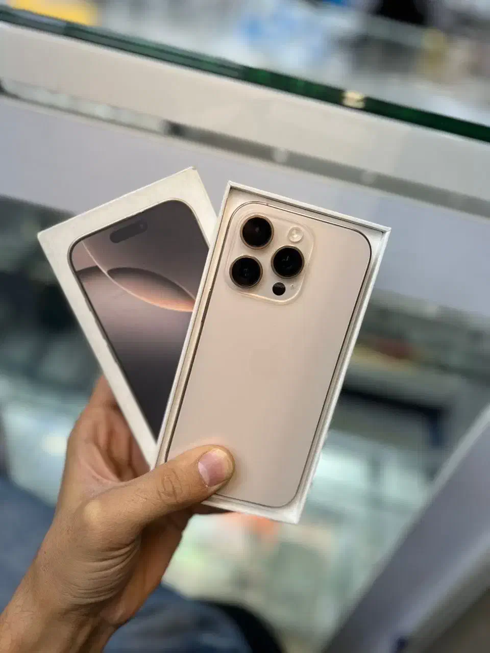 آیفون 16پرومکس 256 ZAA|موبایل|خرمآباد, |دیوار