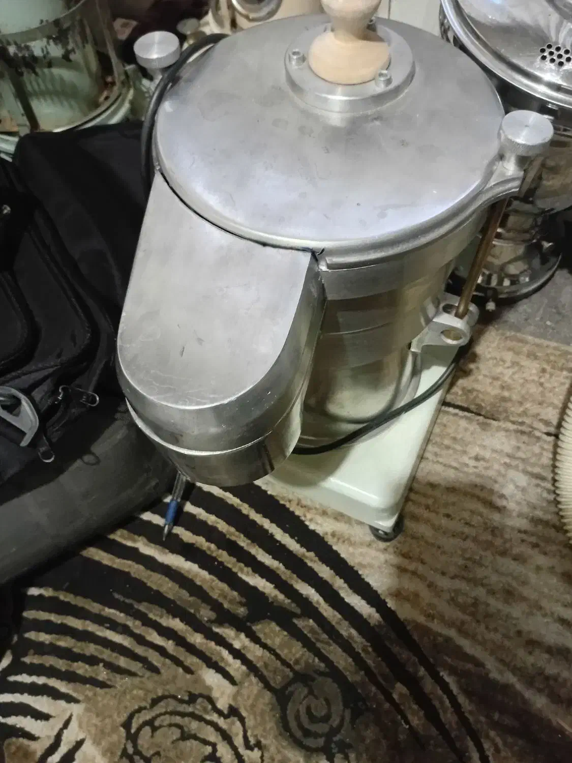 آبمیوه گیری صنعتی|آبمیوه‌گیر و آب‌مرکبات‌گیر|تهران, شهرک آپادانا|دیوار