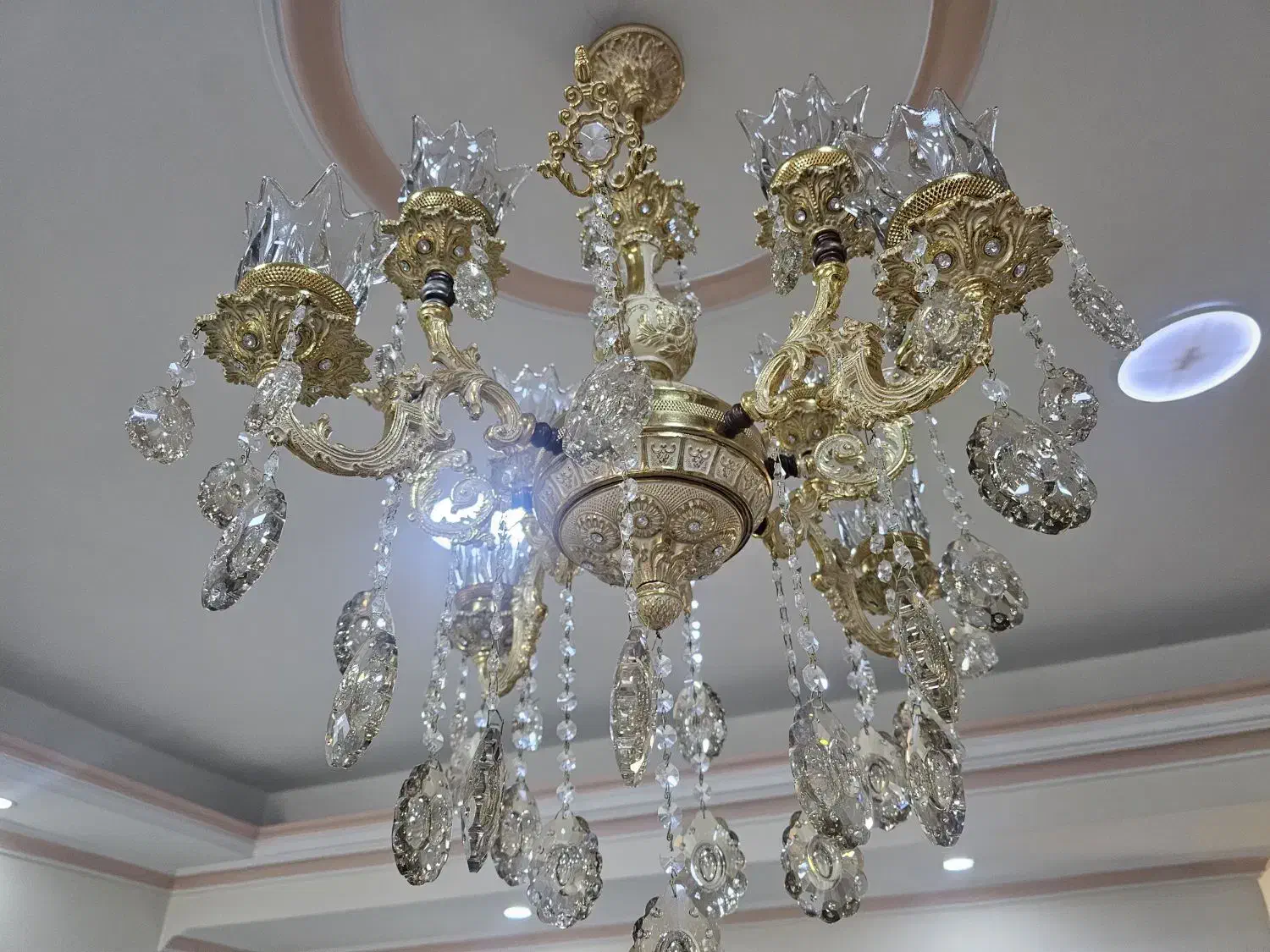 لوستر|لوستر و چراغ آویز|تهران, گلستان (شهرک راه آهن)|دیوار