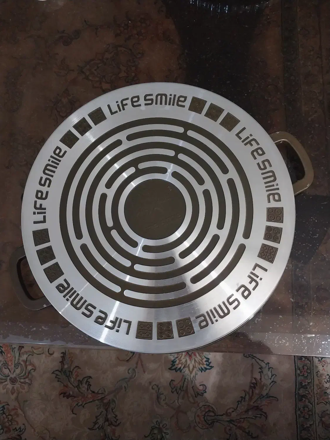 تابه|ظروف پخت‌وپز|شیراز, لاله|دیوار