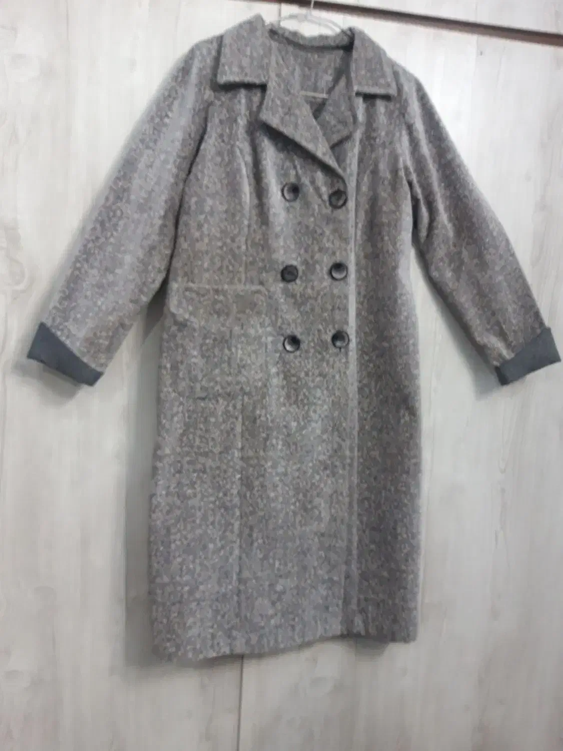 پالتو زنانه|لباس|شیروان (خراسان), |دیوار