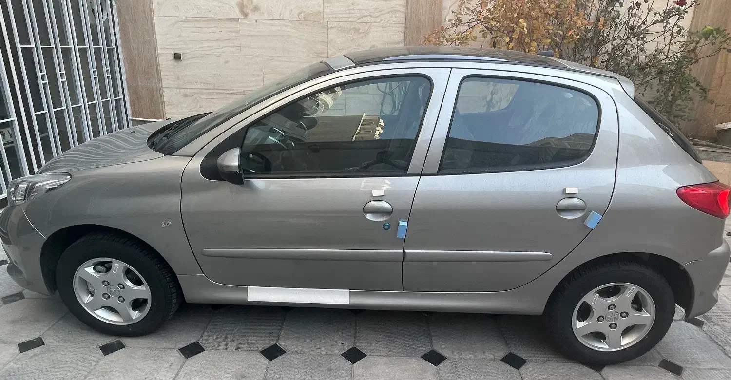 پژو ۲۰۷ دنده دستی پاناروما|خودرو سواری و وانت|تبریز, |دیوار