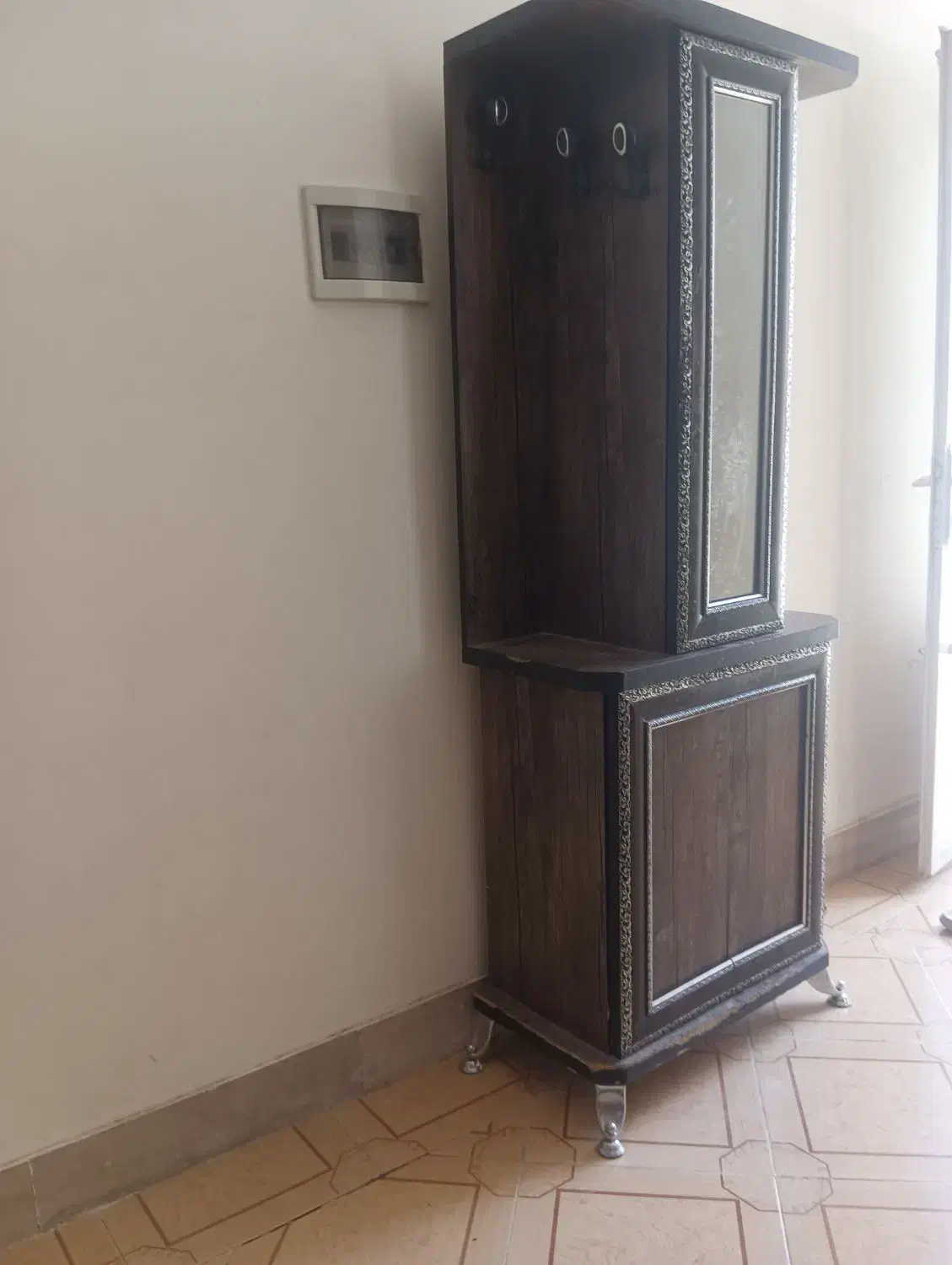 جاکفشی|جاکفشی، کمد، دراور|رفسنجان, |دیوار