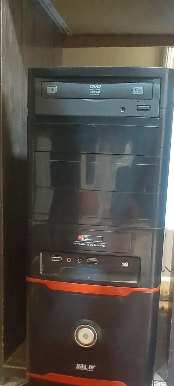 کامپیوتر در حد نو|رایانه رومیزی|فولادشهر, B8|دیوار