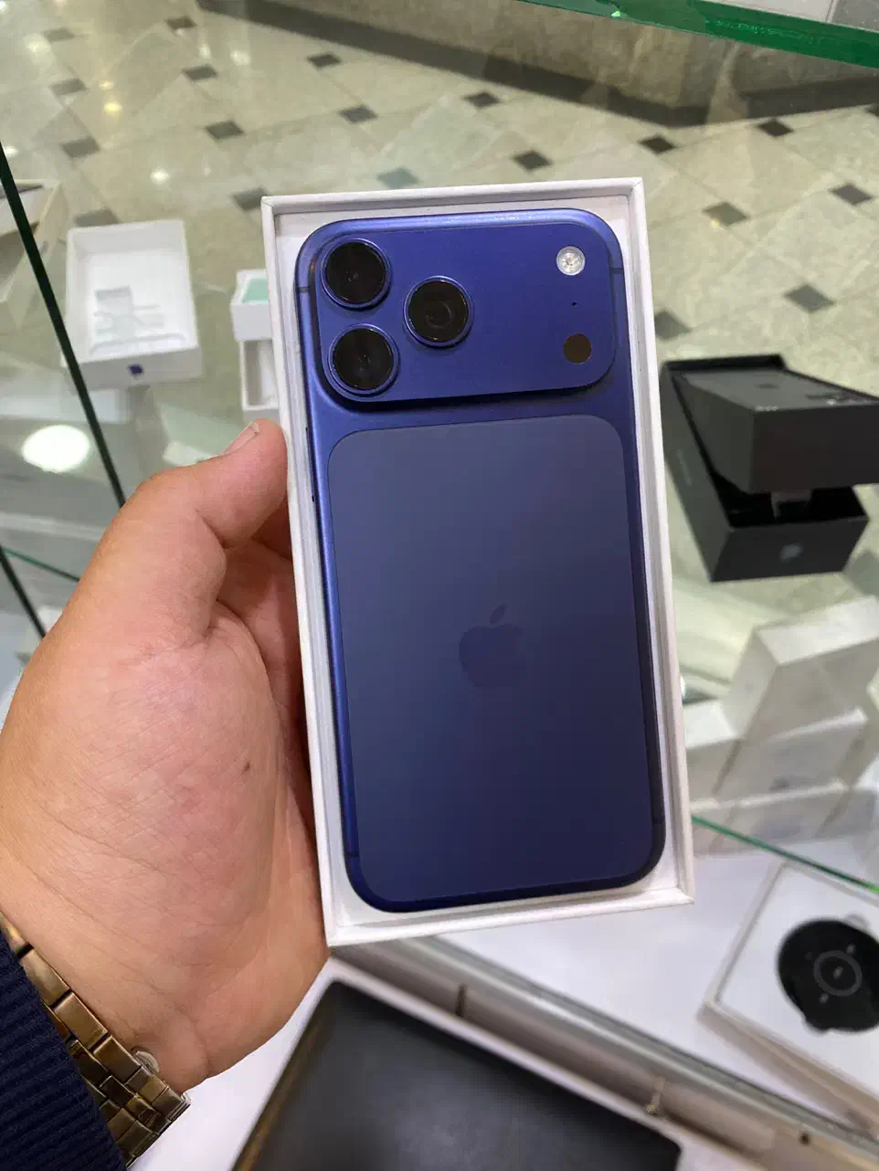 17 promax 256 zaa|موبایل|رشت, پیرسرا|دیوار