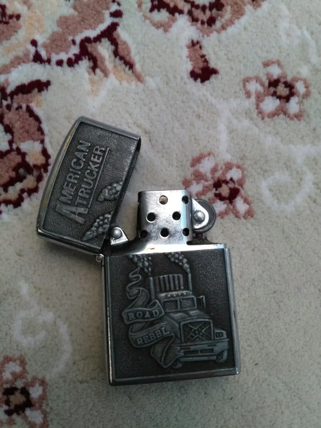 فندک زیپو|کلکسیون اشیاء عتیقه|ترکمانچای, |دیوار