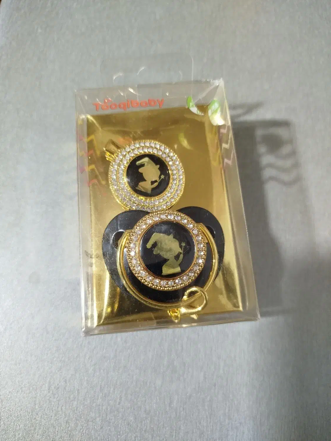 پستونک طلایی|اسباب و اثاث بچه|تبریز, |دیوار