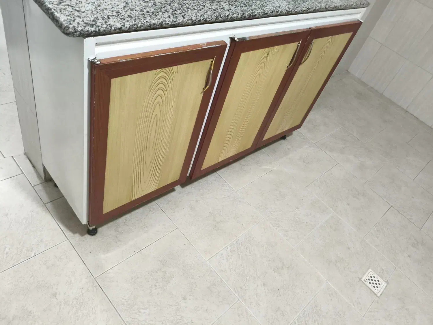 کابینت زمینی و هوایی در حد|مصالح و تجهیزات ساختمان|رشت, یخسازی|دیوار