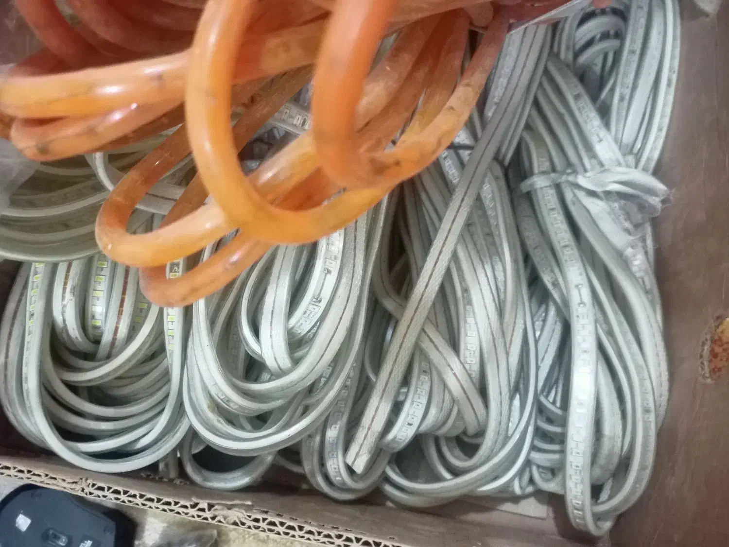 چراغ و کابل شبکه و سیم تلفن|ابزارآلات|محمدشهر, شهرک پیام (مهرالبرز)|دیوار