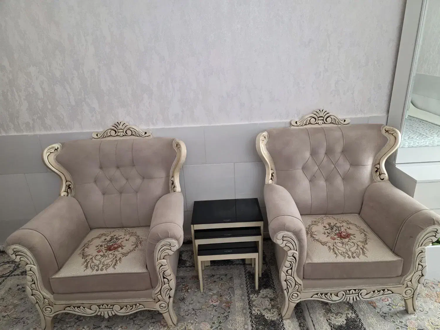 فروش لوازم خانگی(قیمت توافقی)|مبلمان خانگی و میز عسلی|سیرجان, |دیوار