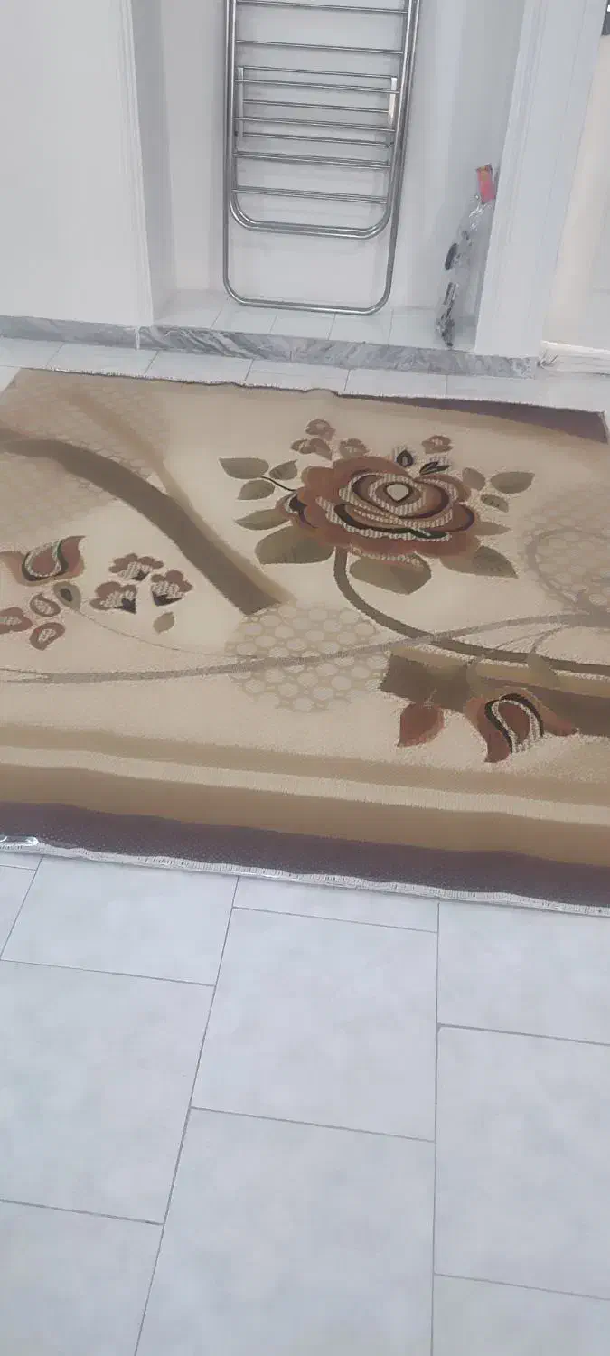 فرش|فرش|فردیس, فردیس|دیوار