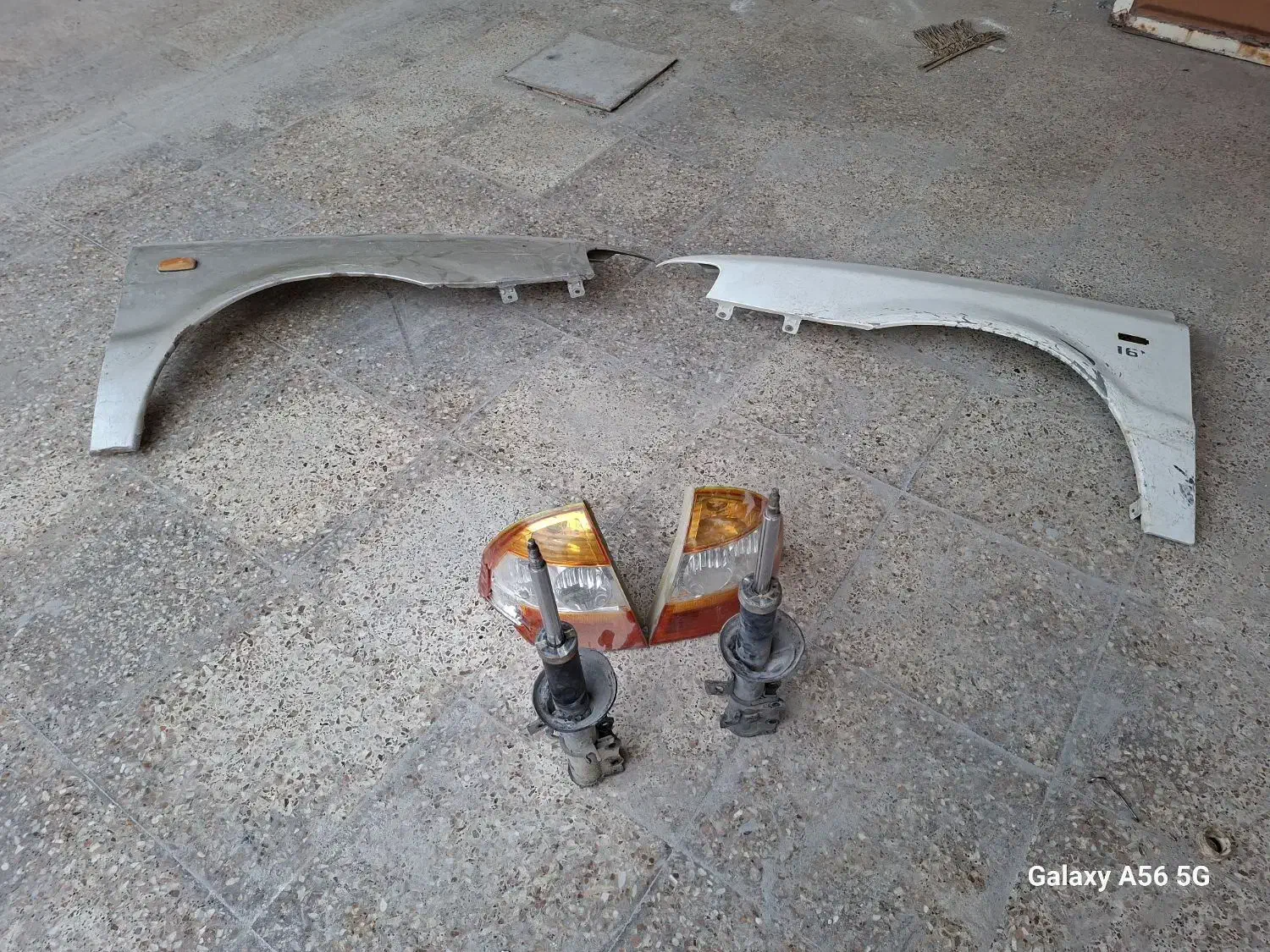 تعدادی وسایل ماشین|قطعات یدکی و لوازم جانبی|بندر امام خمینی, |دیوار