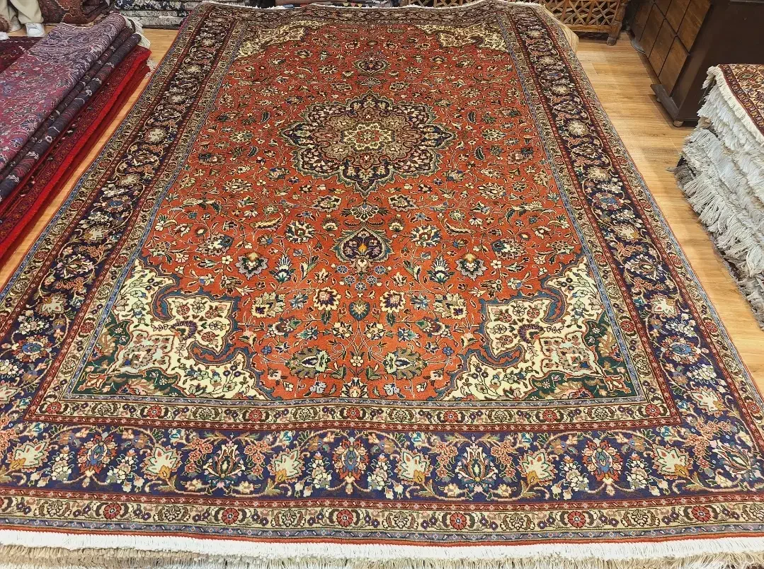 قالی ۶متری دستباف تبریز زمینه روناس رنگ گیاهی|فرش|تهران, اکباتان|دیوار