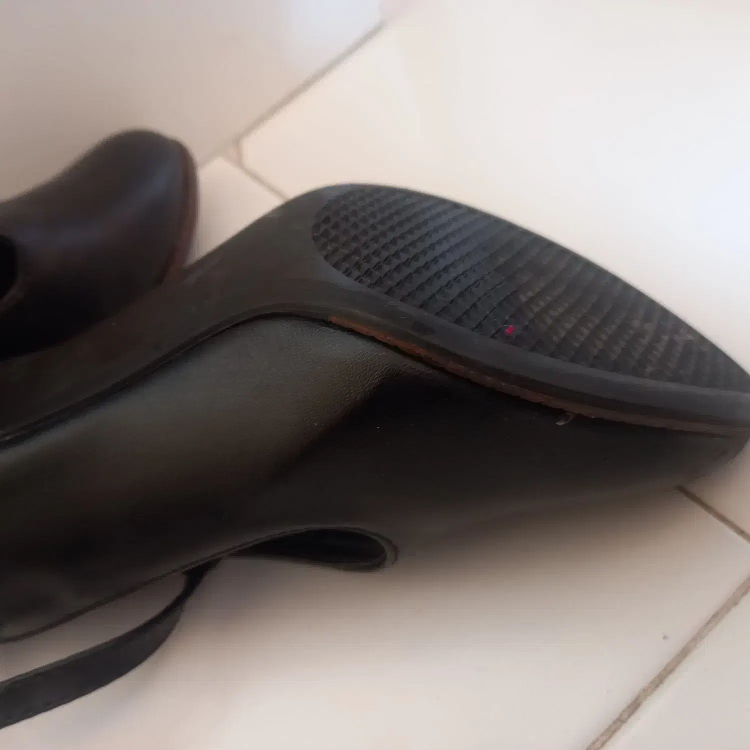 کفش|کیف، کفش، کمربند|ارومیه, |دیوار