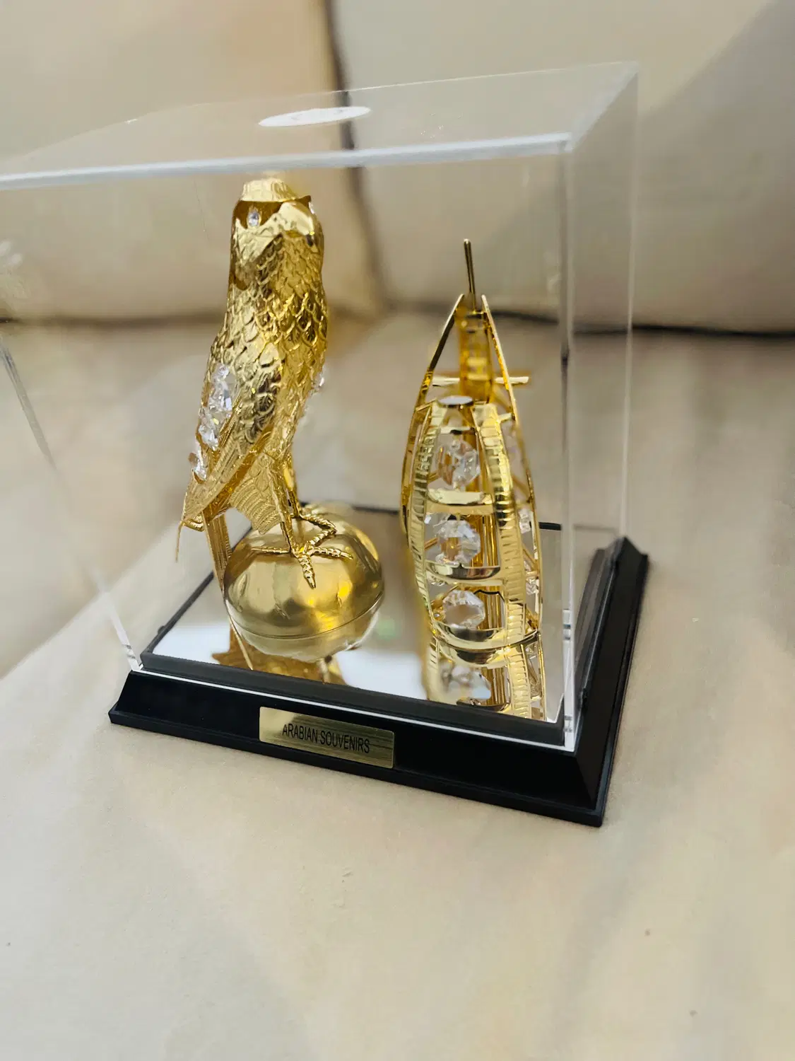 یکی از مجموعه های طلا کاری شده Arabia souvenirs|صنایع دستی و سایر لوازم تزئینی|تهران, تجریش|دیوار