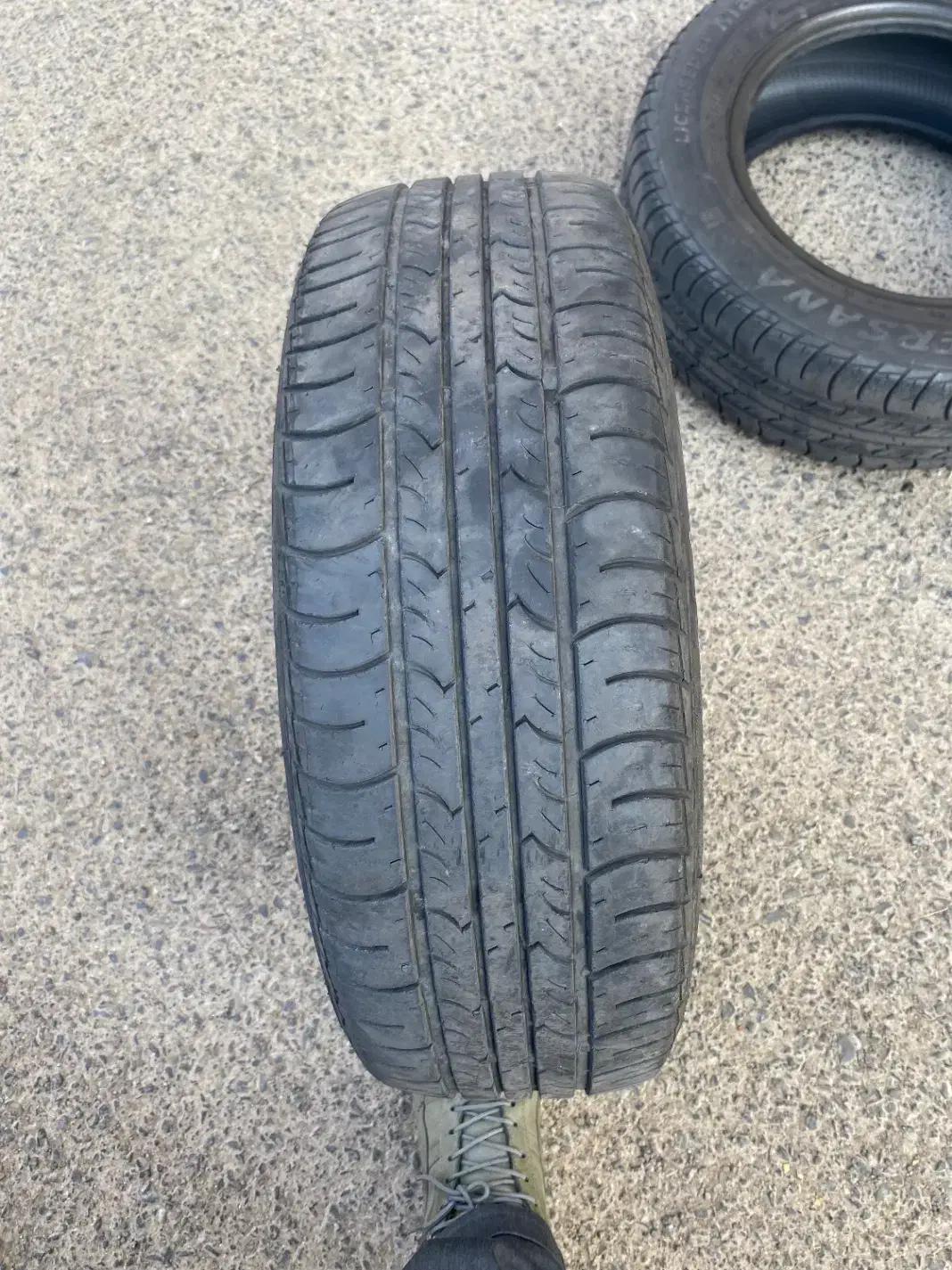 یک جفت لاستیک|قطعات یدکی و لوازم جانبی|قم, پردیسان|دیوار