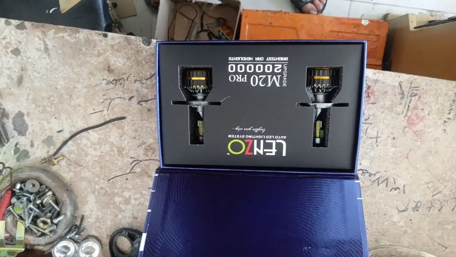 هدلایت قوی|لامپ و چراغ|شاهین دژ, |دیوار