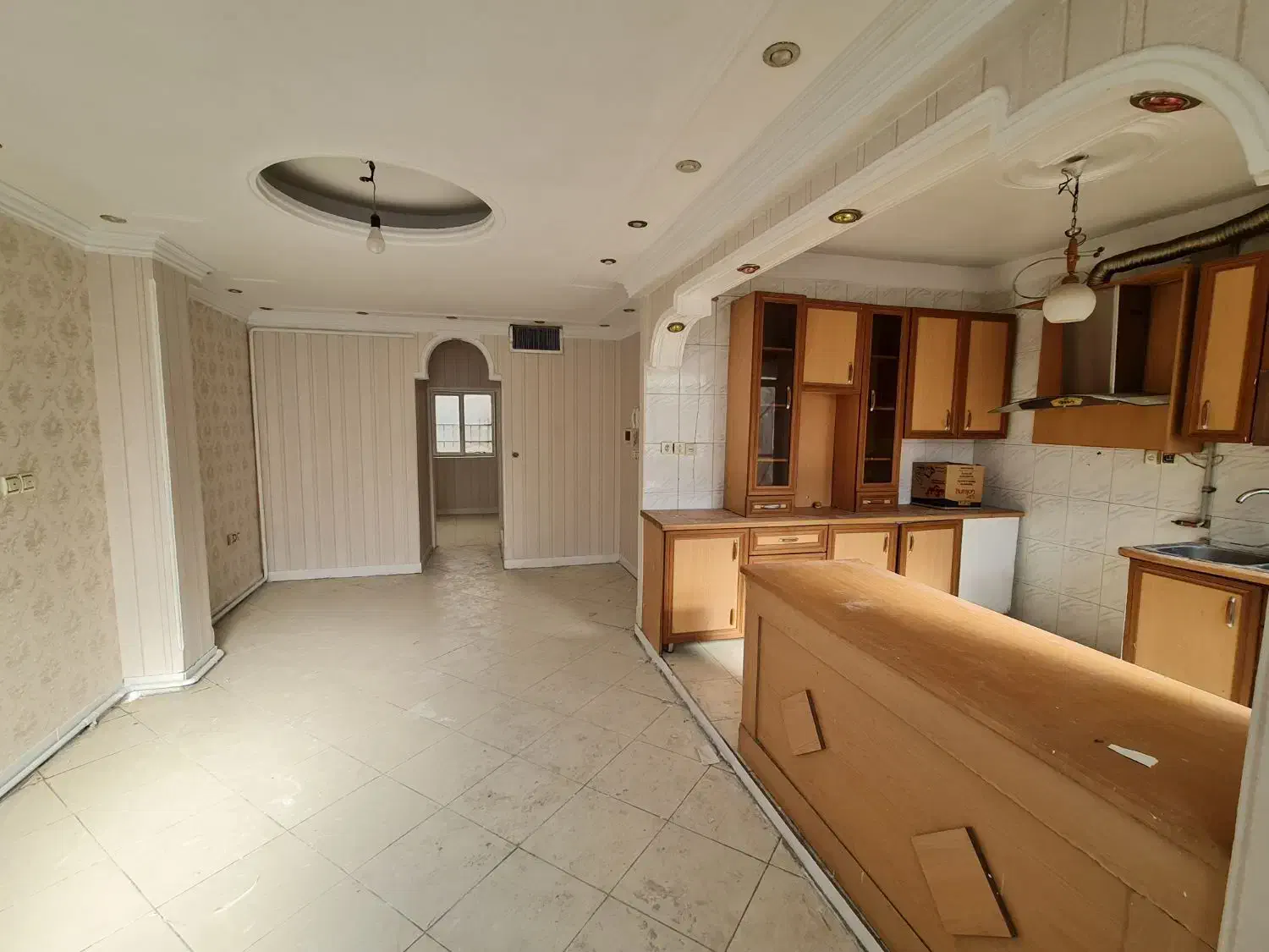 ۶۰ متر در طبقه اول تخلیه رنگ شده