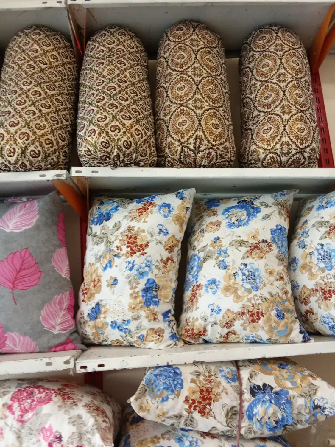 بالشت سنتی|رختخواب، بالش، پتو|سبزوار, کوی گلستان|دیوار