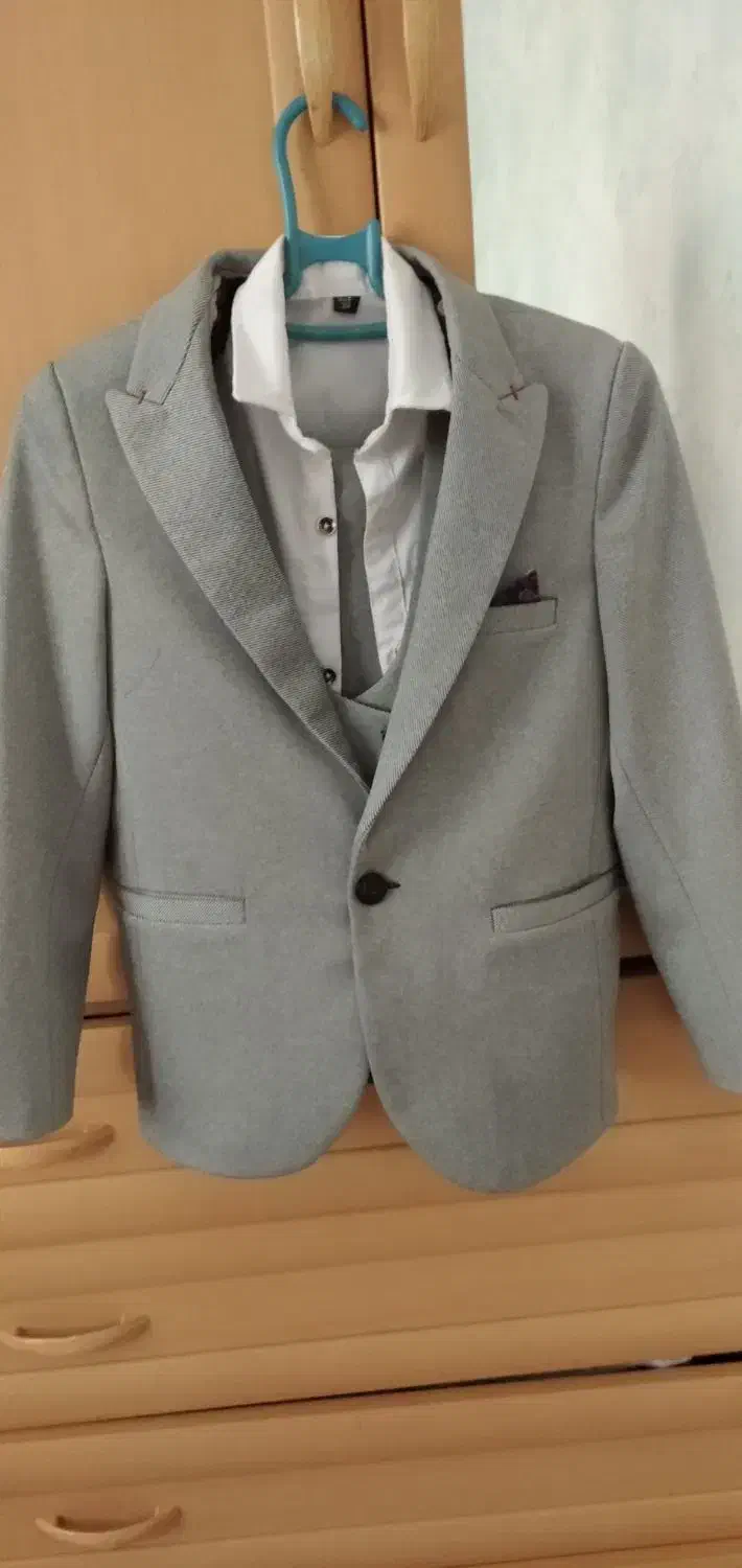 کت و شلوار و کفش|کفش و لباس بچه|محمدشهر, همایون ویلا|دیوار