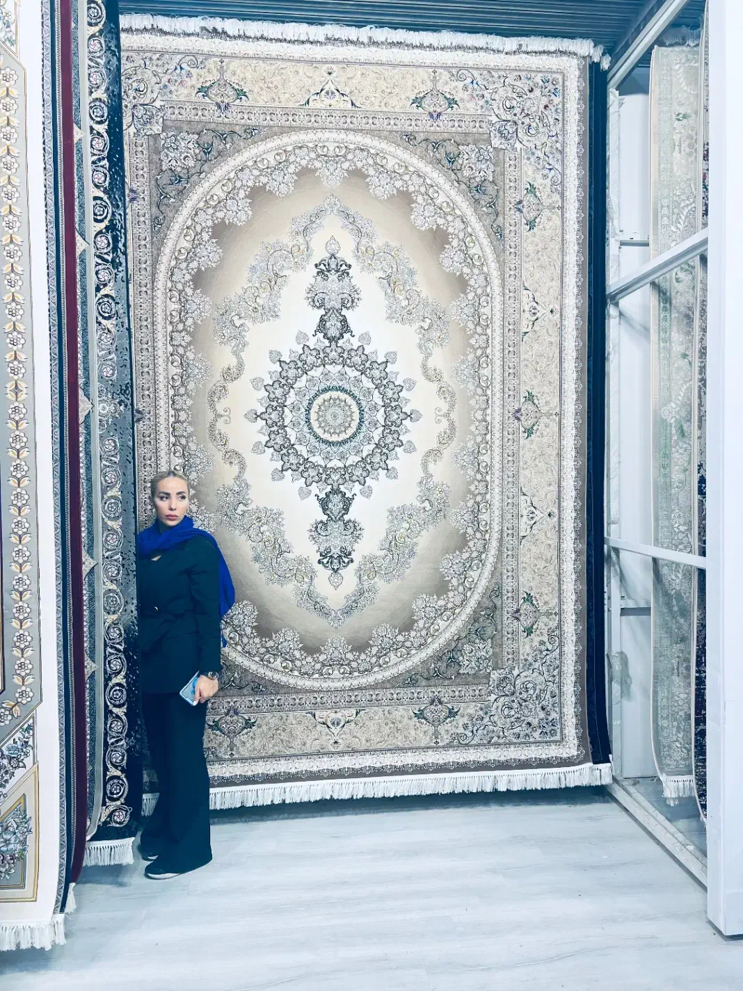 فرش قیطوس کاشان ۱۰۰۰ شانه و ۱۲۰۰ شانه نخ اکرولیک|فرش|شیراز, شهرک سراج|دیوار