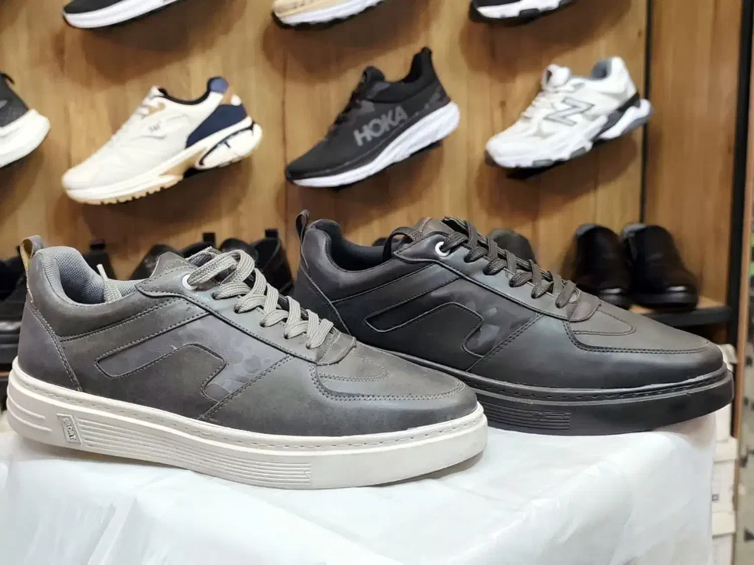 کفش چرم صنعتی باقیمت استثنایی|کیف، کفش، کمربند|کاشان, بهشتی|دیوار