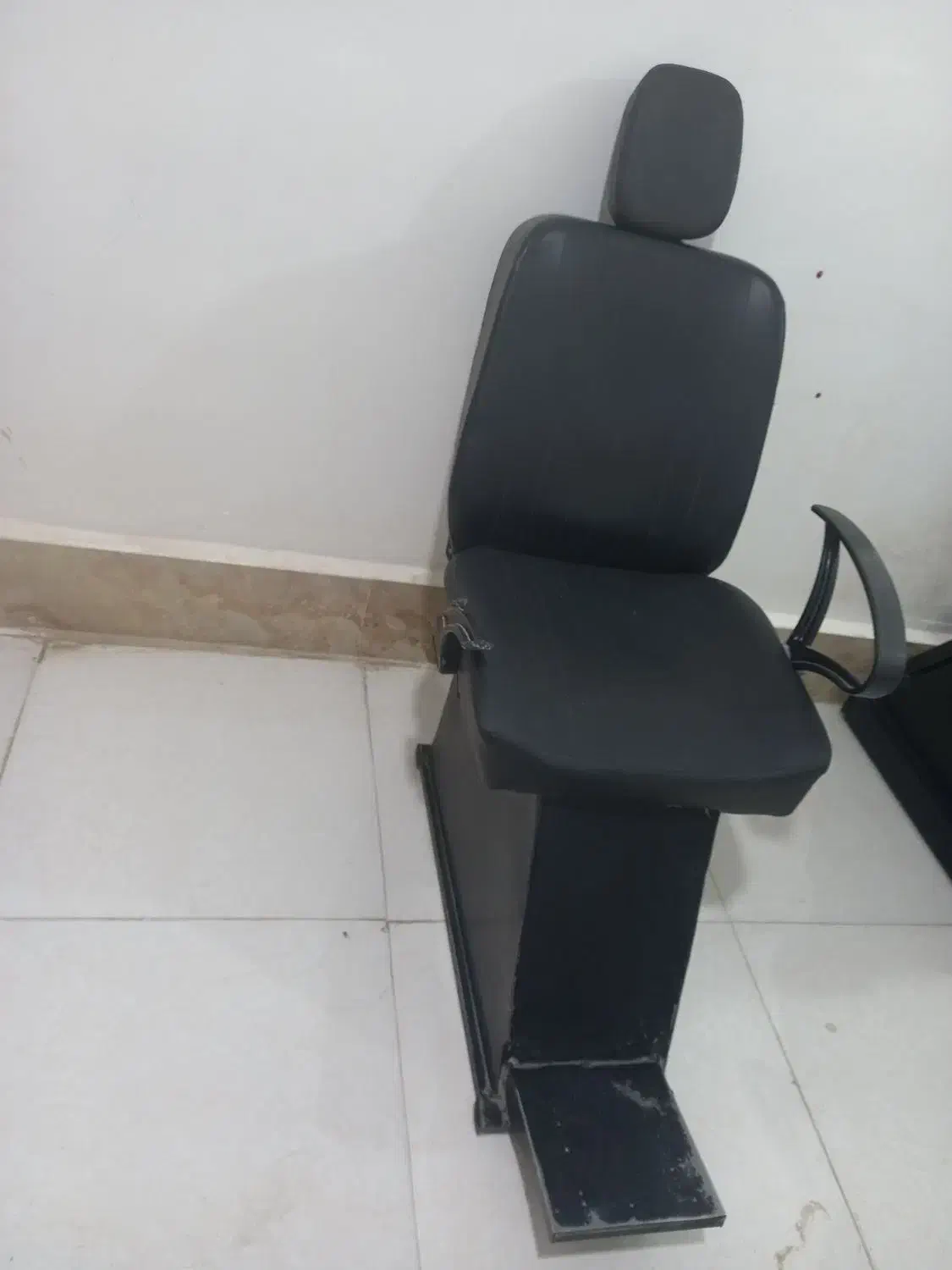 صندلی اریشگری|آرایشگاه و سالنهای زیبایی|زابل, |دیوار