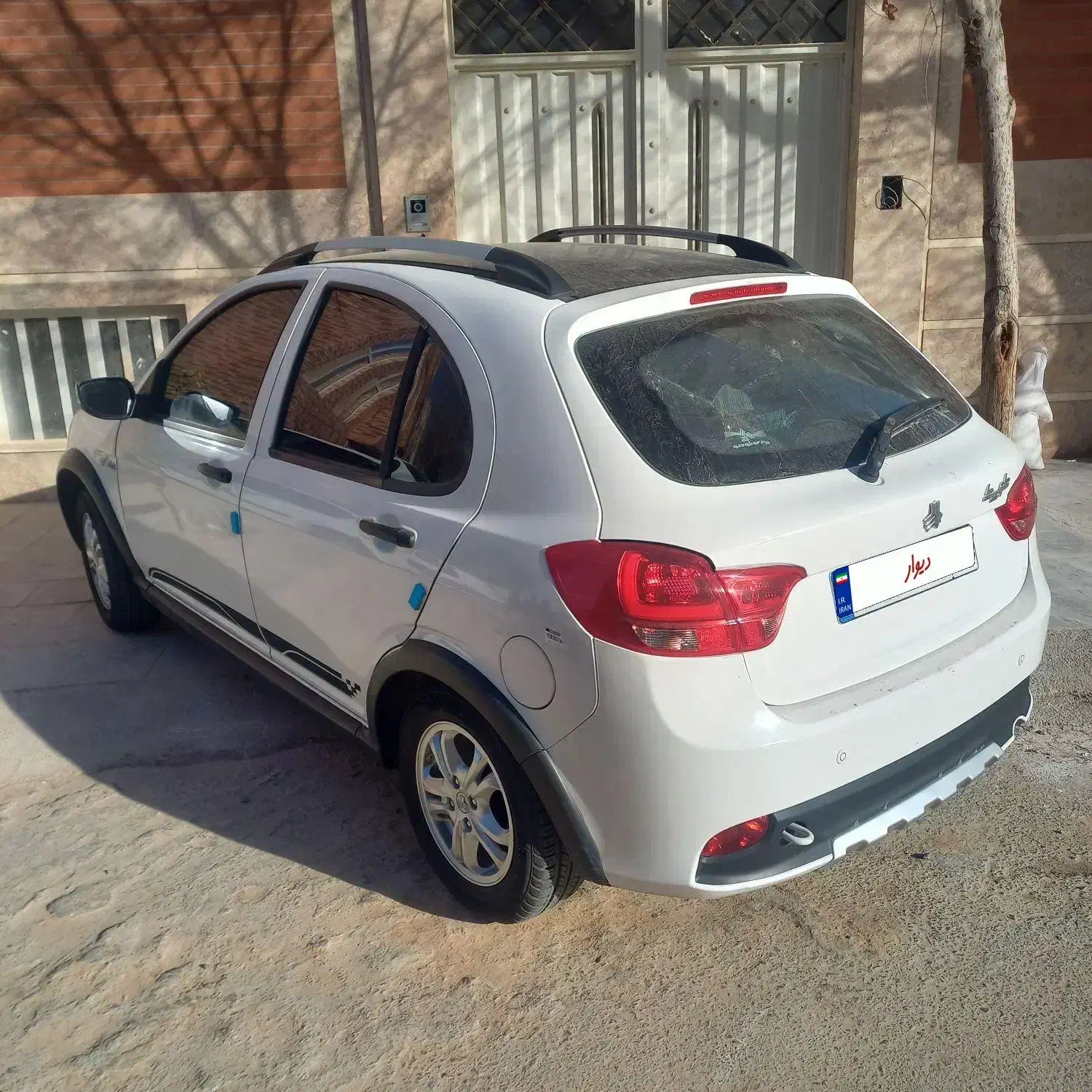 کوییک مدل ۴۰۳سقف مشکی فول|خودرو سواری و وانت|یزد, |دیوار