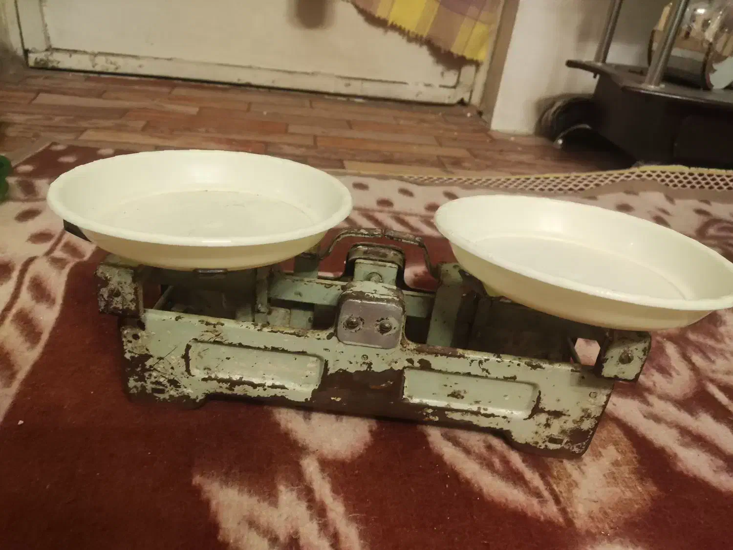 ترازو|کلکسیون اشیاء عتیقه|مشهد, نظام دوست|دیوار