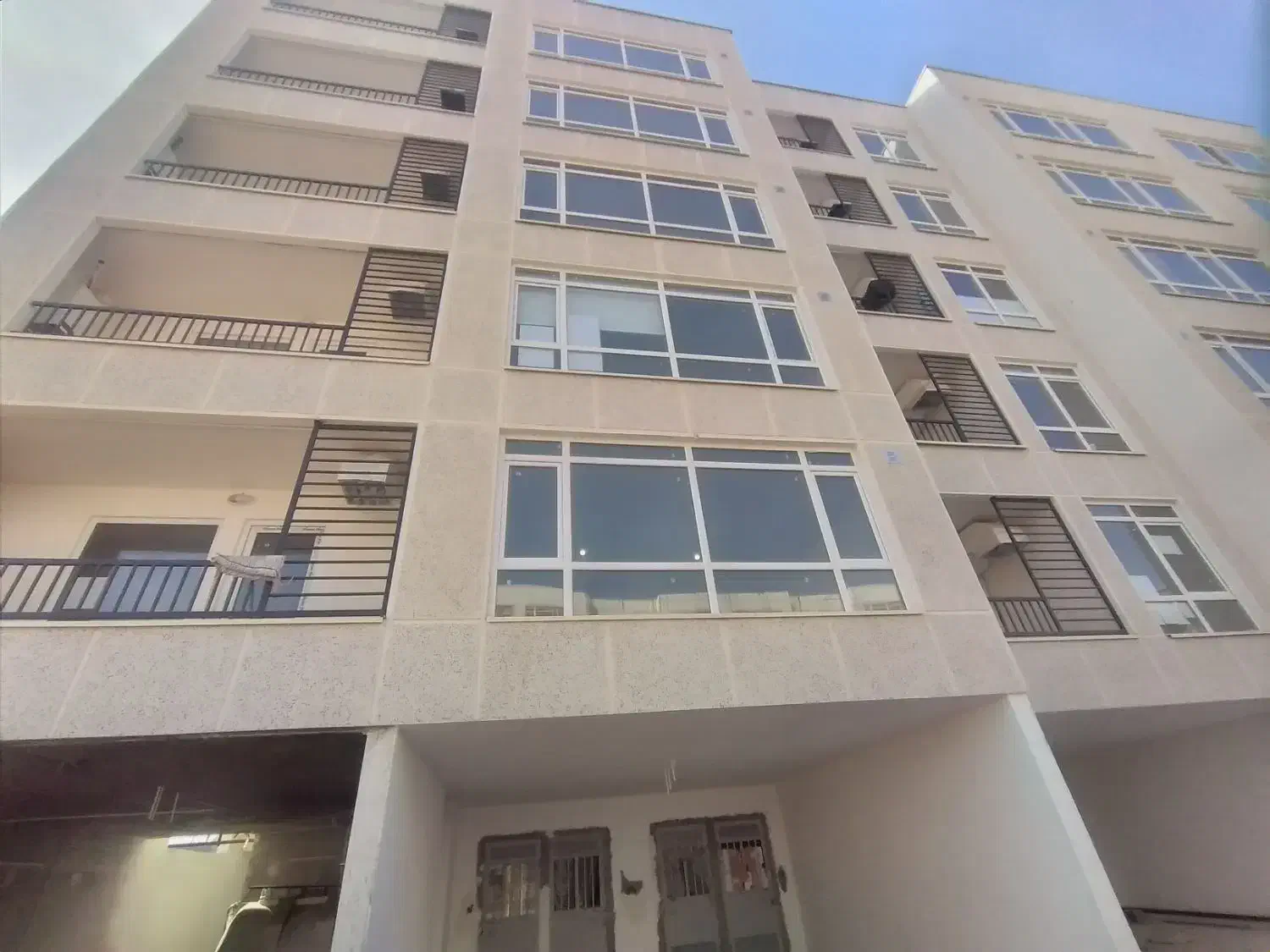 یک واحد آپارتمان ۶۸متری مهرگان فاز دو بوستان|اجارهٔ آپارتمان|محمدیه-قزوین, |دیوار