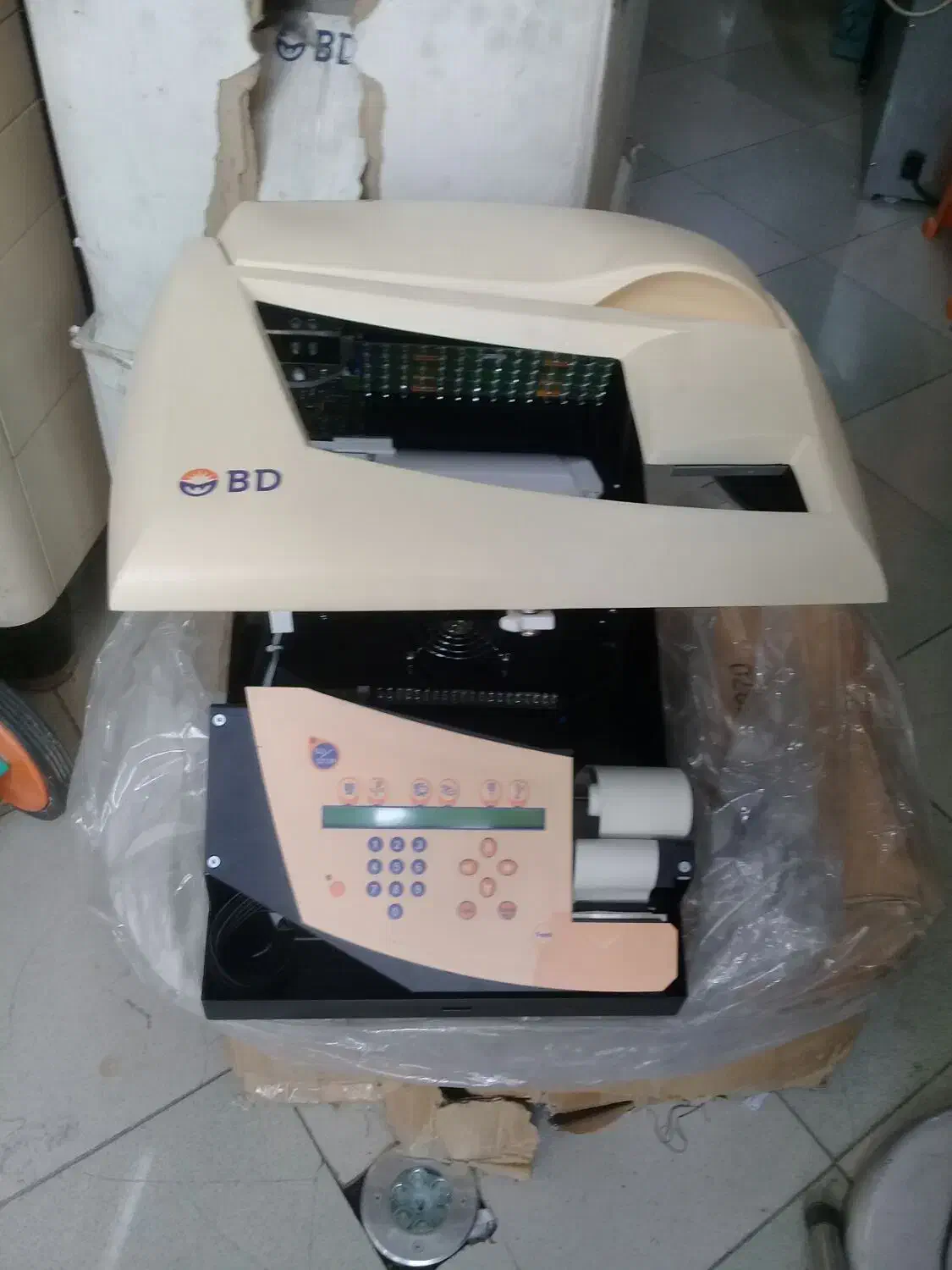 دستگاه آزمایش خون|پزشکی|اسلام‌شهر, مظفریه|دیوار