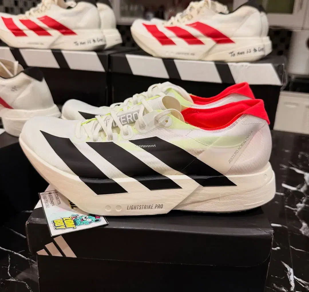 کفش/کتونی آدیداس پرو 4|کیف، کفش، کمربند|تهران, امام خمینی|دیوار