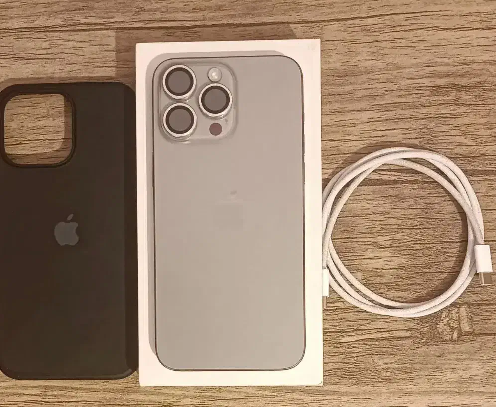 ایفون 15promaxباطری ۱۰۰٪ آک|موبایل|ایلام, |دیوار