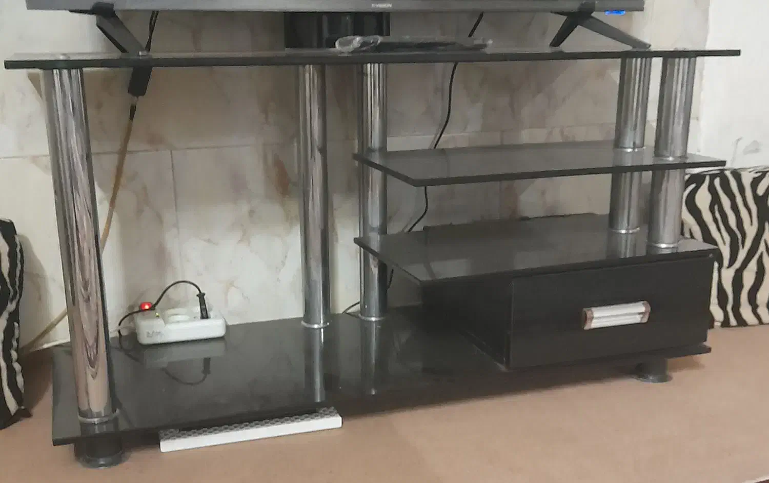 وسایل خانه.|میز تلفن|مشهد, رسالت|دیوار