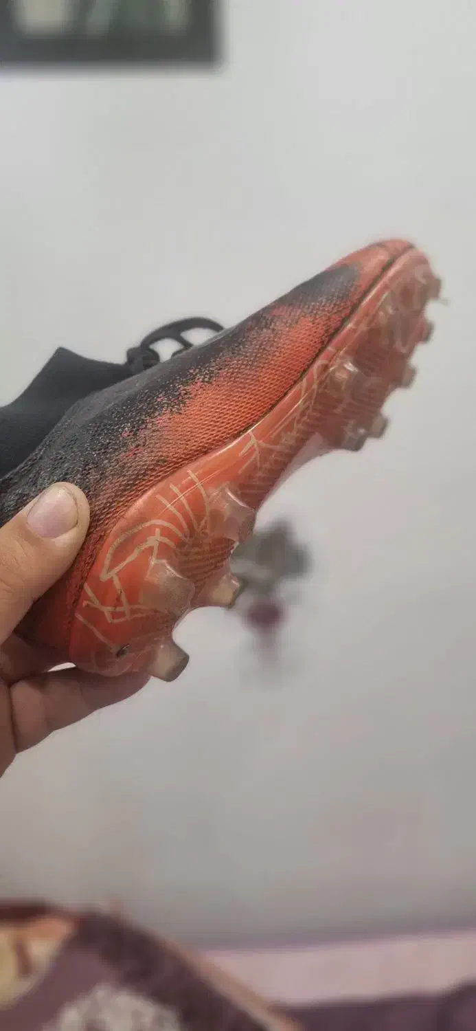 استوک فوتبالی چمن سایز ۴۳|کیف، کفش، کمربند|قم, بنیاد|دیوار