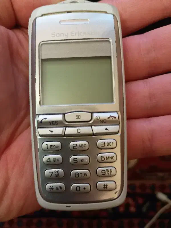 موبایل سونی ارکسون قدیمی|موبایل|اردبیل, |دیوار