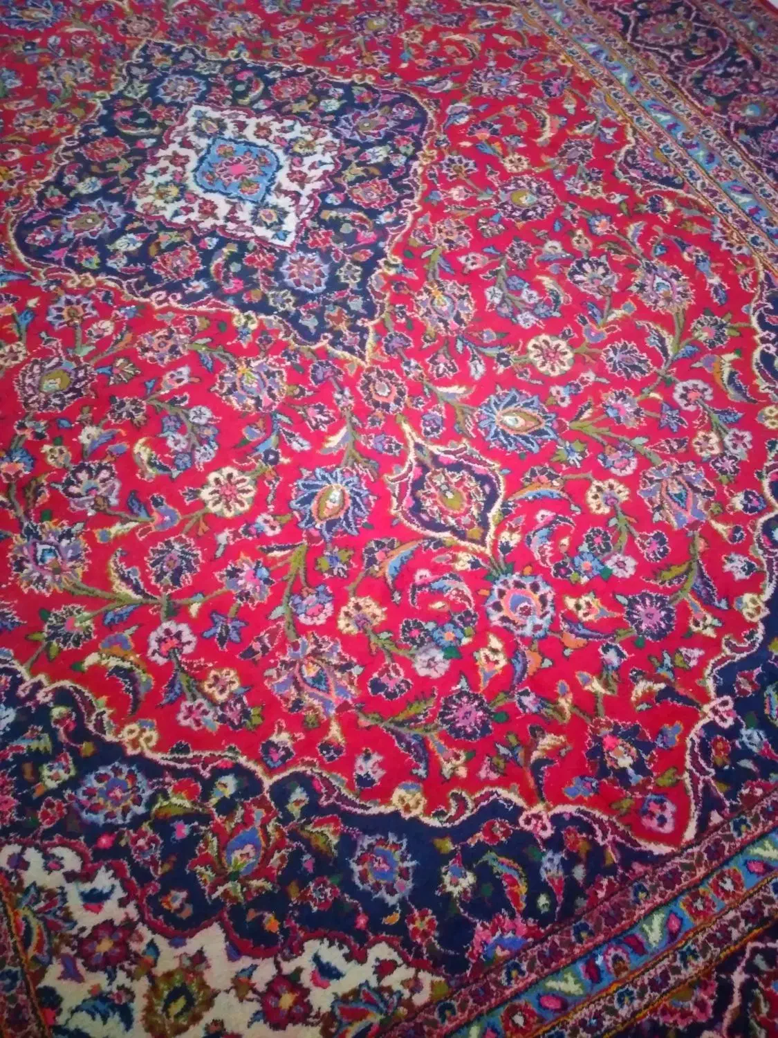 بدون پارگی و سوختگی|فرش|گرمسار, |دیوار