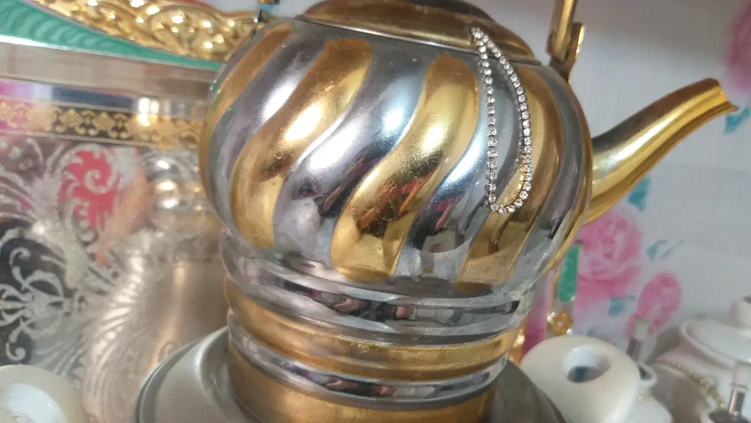 قوری استیل طلایی. نونوو|قوری، کتری، قهوه‌ساز دستی|بروجرد, |دیوار