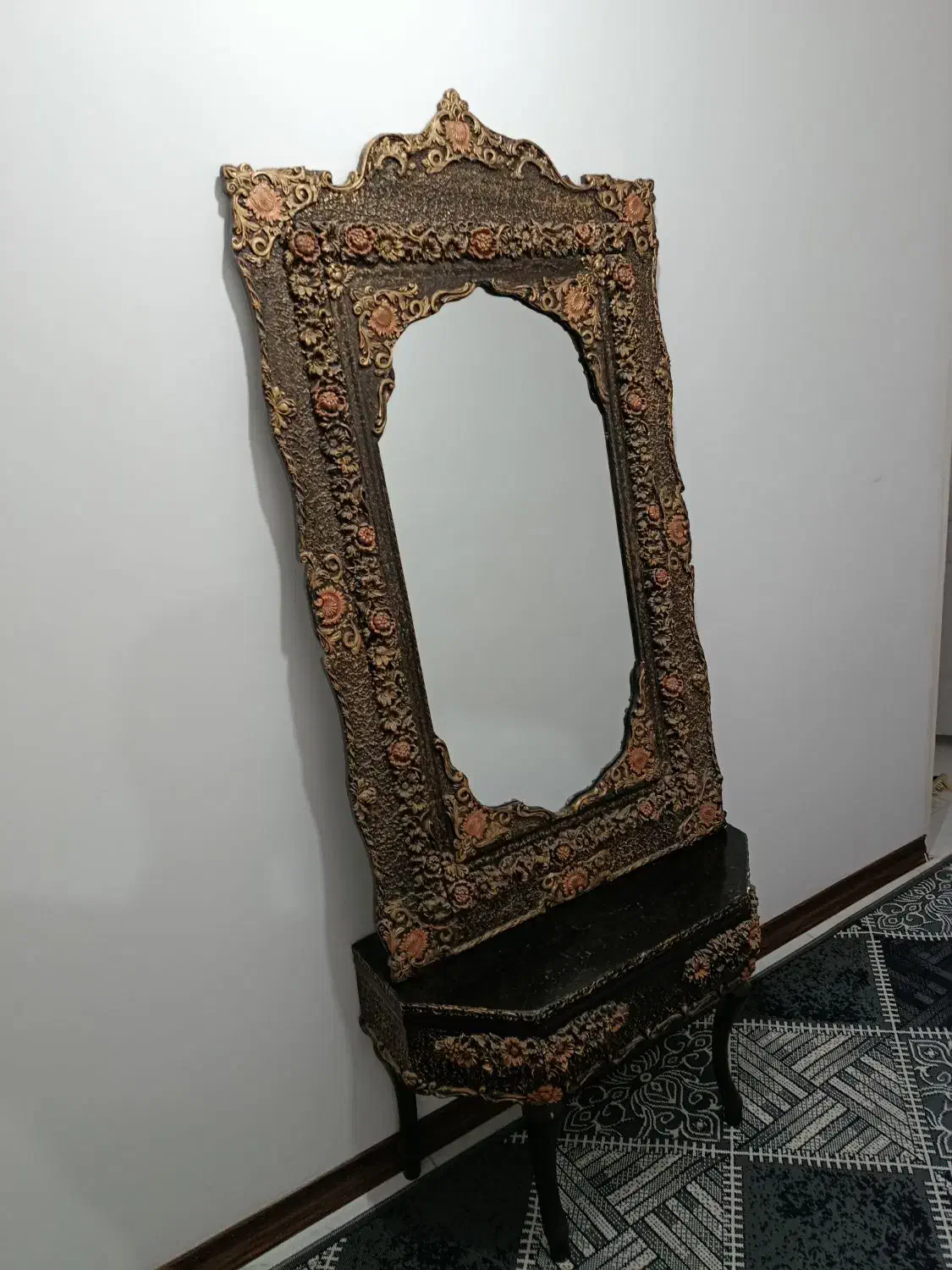 آینه و پایه|آینه|آبیک, |دیوار